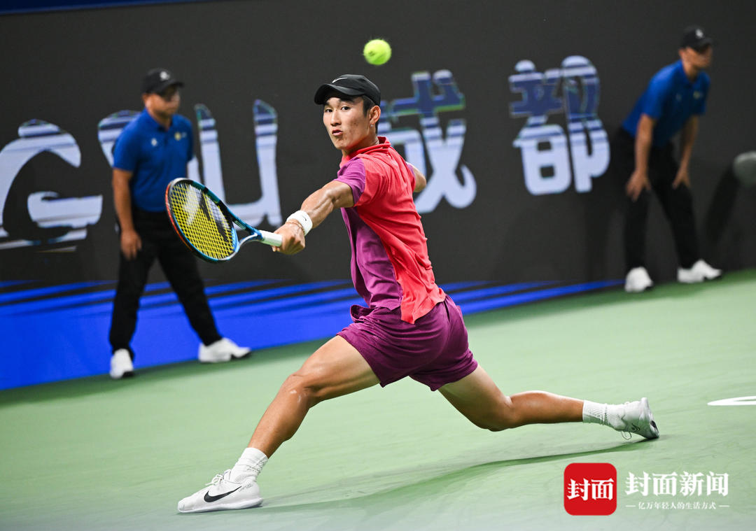 鲜明对比 鲜明对比